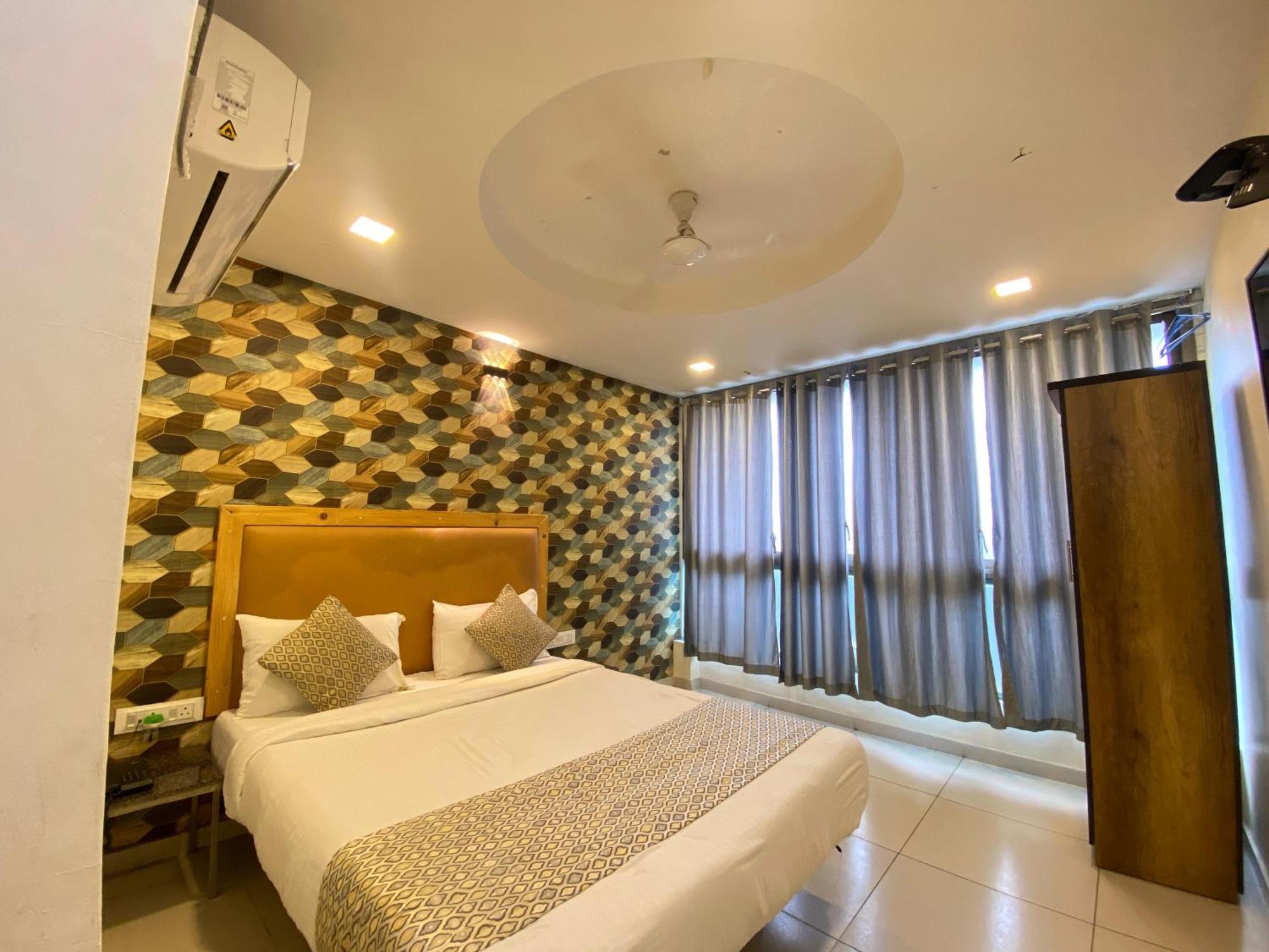 Hotel Alexa By Abc Ahmedabad Exterior photo